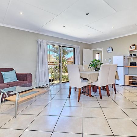 Large 1 Bedroom Cottage, 15 Min From Or Tambo Airport, With Backup Power And Water Germiston Zewnętrze zdjęcie
