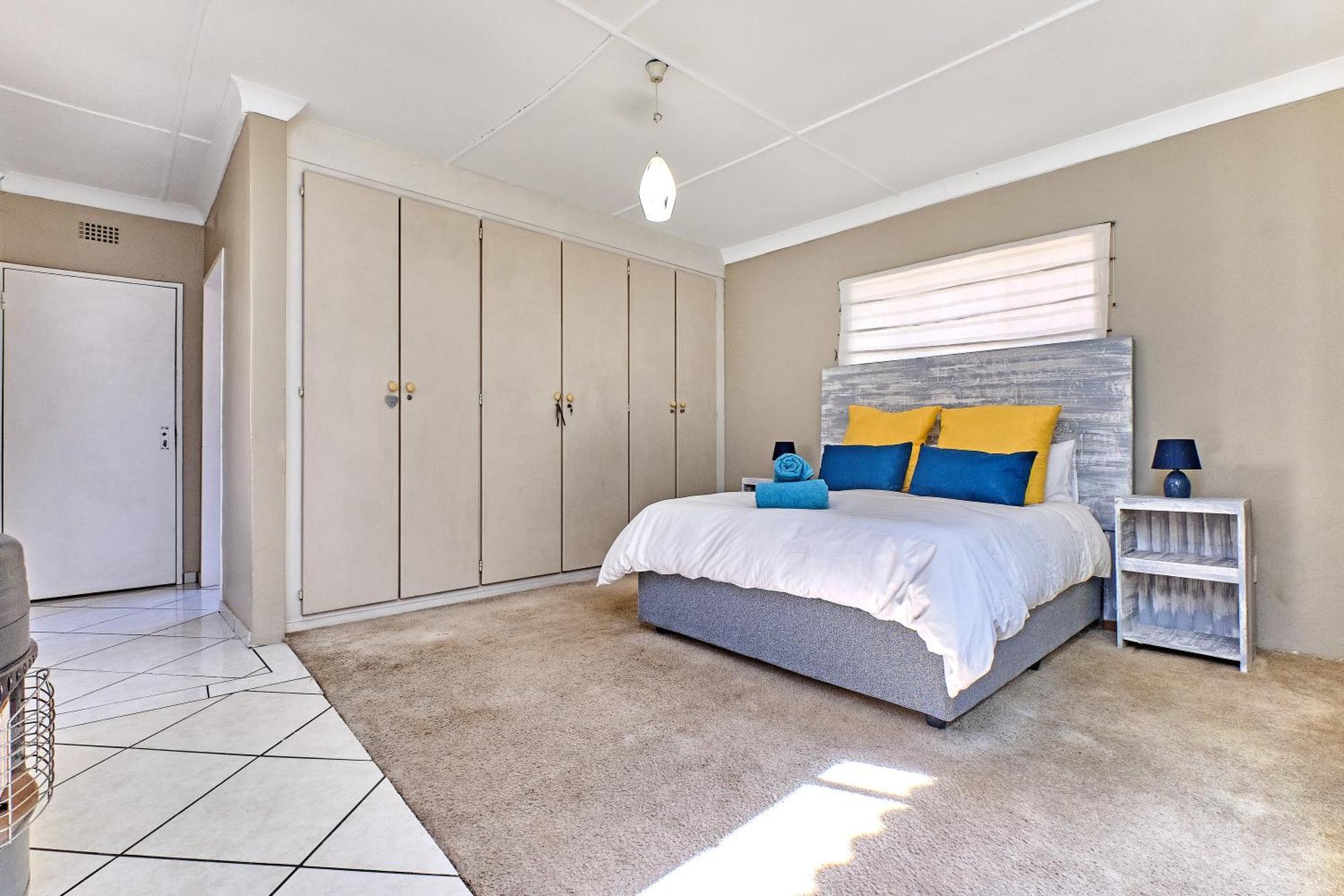 Large 1 Bedroom Cottage, 15 Min From Or Tambo Airport, With Backup Power And Water Germiston Zewnętrze zdjęcie